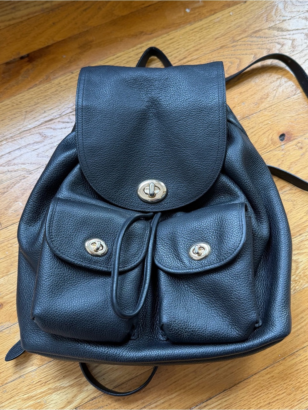 Coach Black Pebbled Leather Drawstring Backpack with Gold Turnlock Hardware - Picture 2 of 5